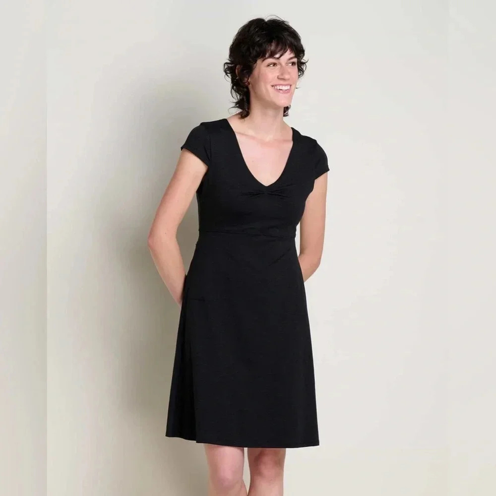 Toad&Co Black V-Neck Cap Sleeve A-Line Dress